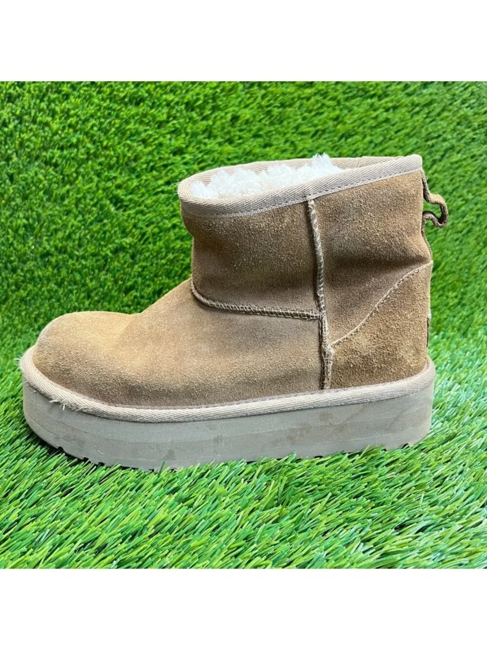 UGG Classic Mini Platform Boys Size 3Y Brown Outdoor Suede Pull On Ankle Boots